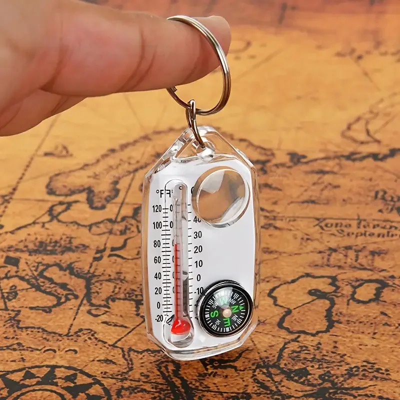 3 in 1 キーホルダーコンパス ポータブルミニキーホルダ - Compass Keychain Mini のレビューと価格